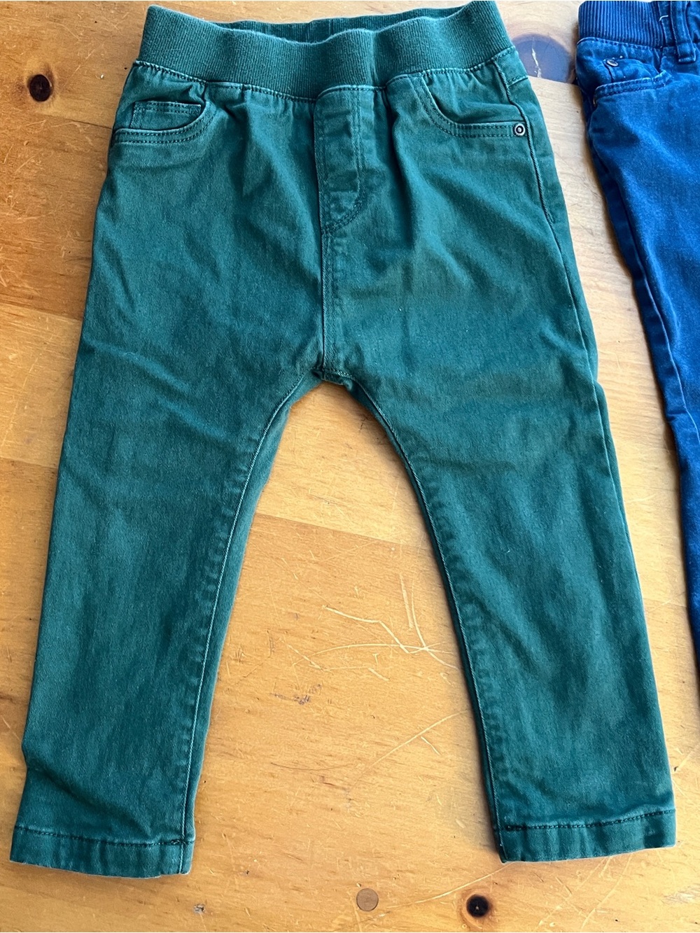 H&M Dark Green Stretch Pull-On Leggings